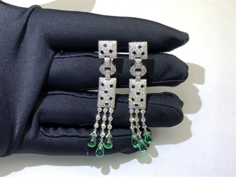 Cartier Cheetah Earrings, emerald green, set with diamonds in 18K white gold