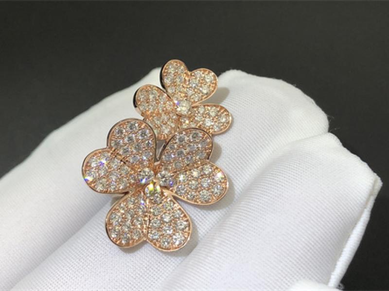 Frivole Finger Ring