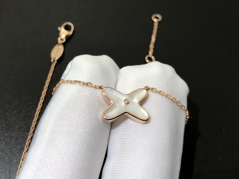 Huan·Yuan Pendant Rose Gold, Mother-of-Pearl, Diamond