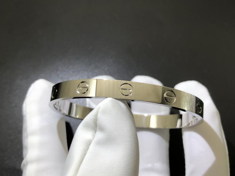 LOVE Bracelet, Classic Style, Single Screw Opening, White Gold