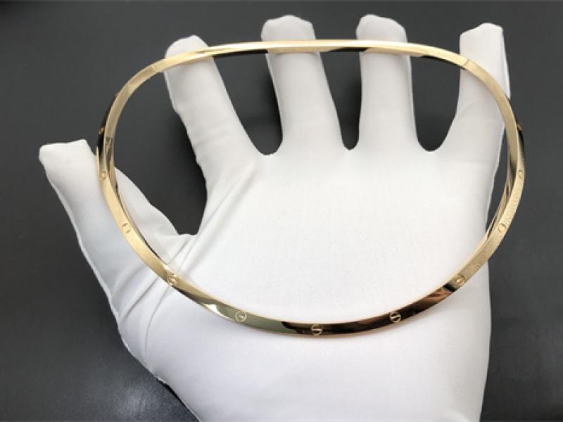 LOVE Neck Collar Necklace 18K Gold
