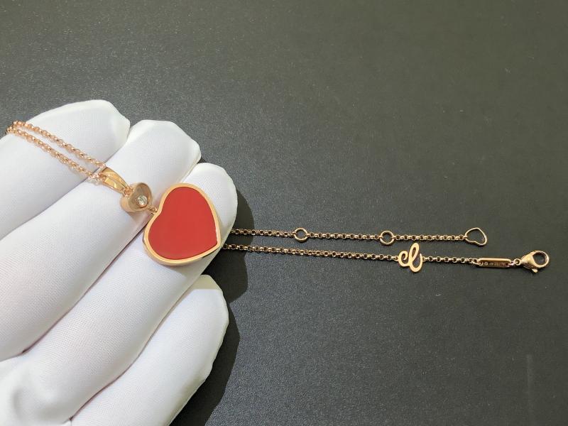 Pendant, rose gold, diamond, red carnelian