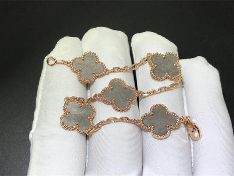 Vintage Alhambra bracelet with 5 lucky four leaf patterns