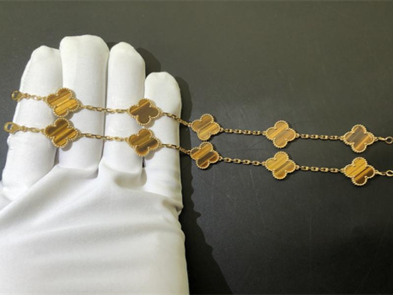Vintage Alhambra bracelet with 5 patterns