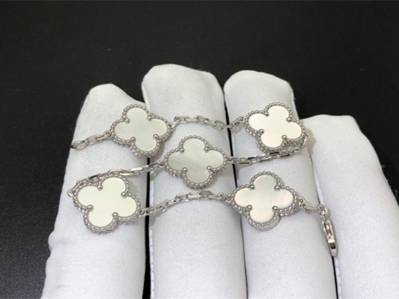 Vintage Alhambra bracelet with 5 patterns