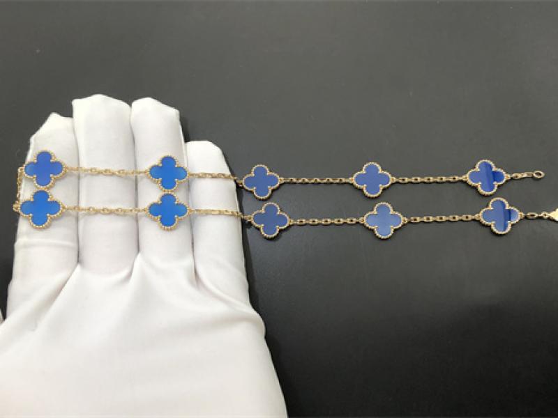 Vintage Alhambra necklace with 10 four leaf lucky pattern