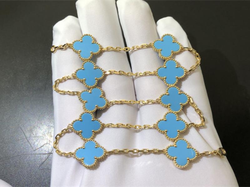 Vintage Alhambra necklace with 10 patterns