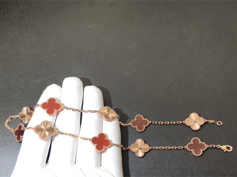 Vintage Alhambra necklace with 10 themed patterns