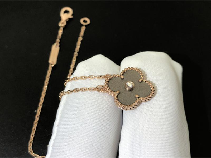 Vintage Alhambra pendant